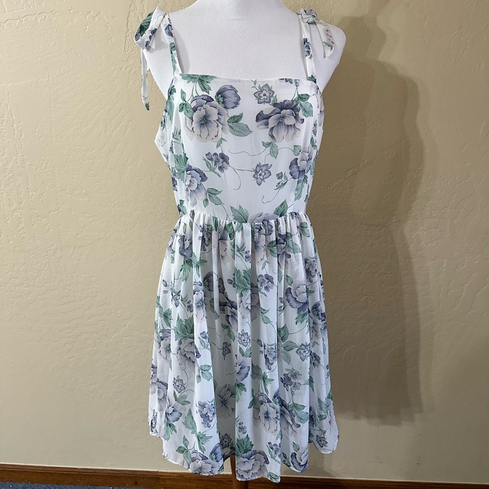 NWT Missguided Floral Cami Tie Sundress
